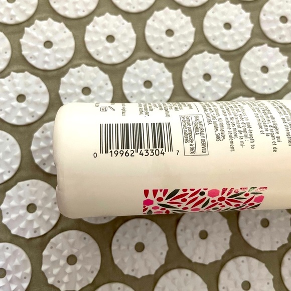 Briogeo Rosarco Milk Reparative Leave-In Conditioning Spray - Picture 5 of 5